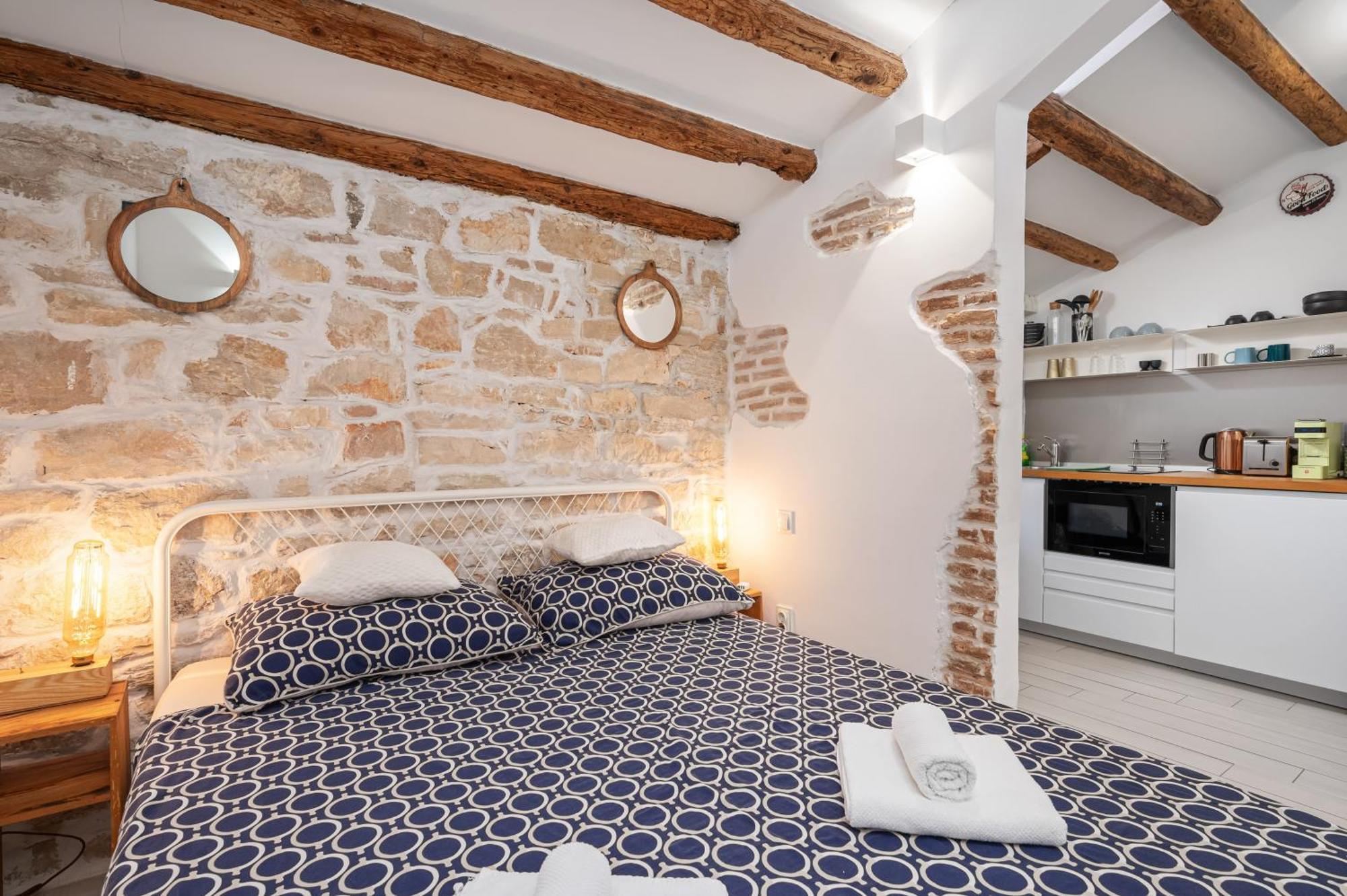Studio Apartman Tutto Bene Rovinj Exterior photo